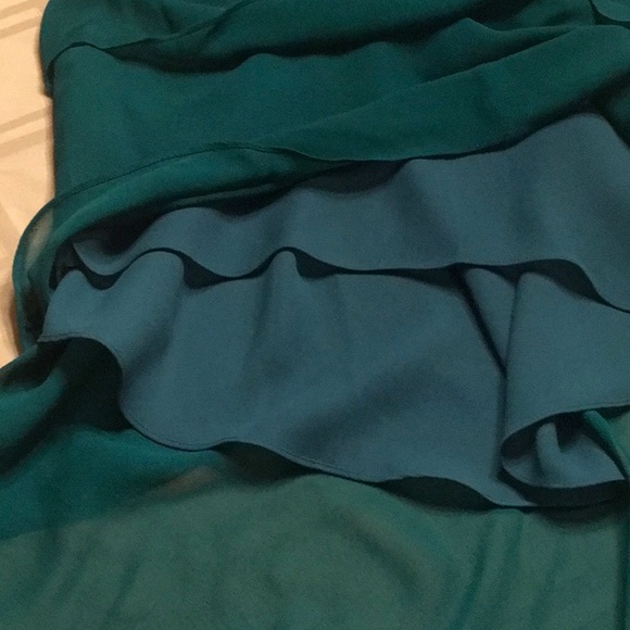 Dress - Picture 8 of 11